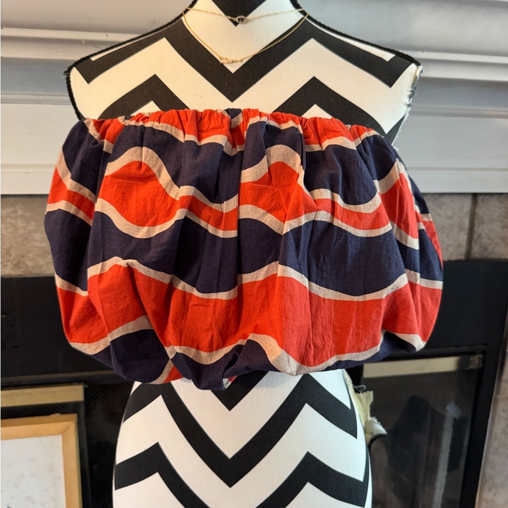 Off-Shoulder Crop Top in Navy and Red